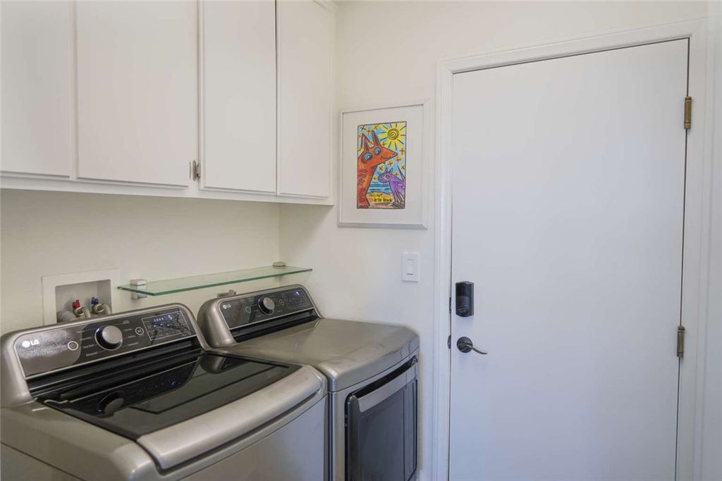 Image 26 of property listing at 601 Marazon Lane, Vista, CA 92081