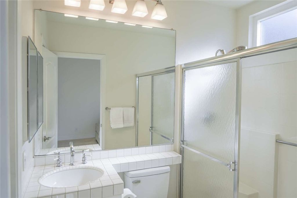 Image 29 of property listing at 601 Marazon Lane, Vista, CA 92081