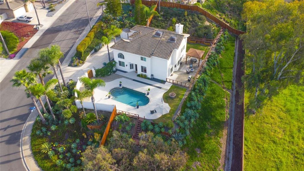 Image 43 of property listing at 601 Marazon Lane, Vista, CA 92081