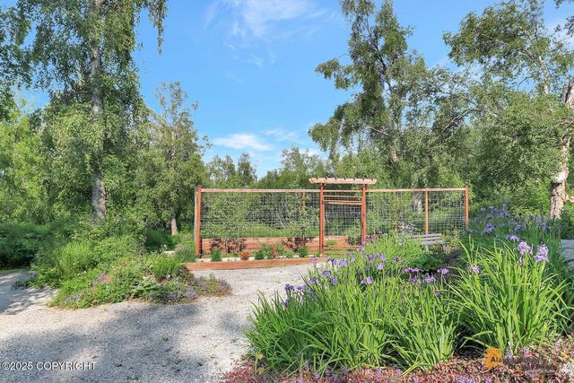 1950 N Byers Circle, Palmer, AK 99645