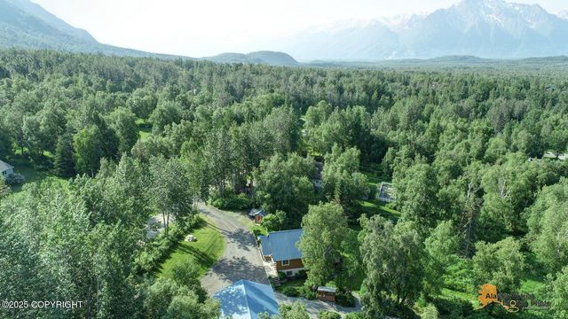 1950 N Byers Circle, Palmer, AK 99645