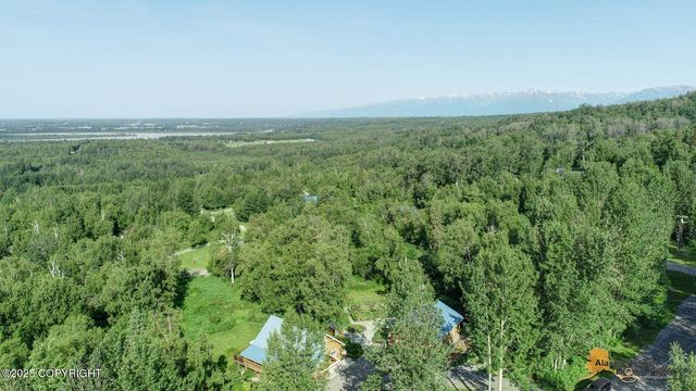 1950 N Byers Circle, Palmer, AK 99645