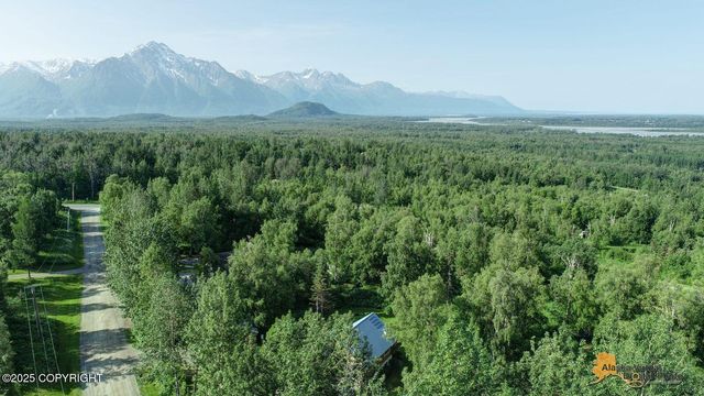 1950 N Byers Circle, Palmer, AK 99645