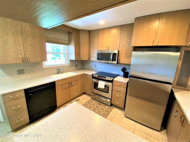 141 Aquarius Way 14f, Cape Canaveral, FL 32920