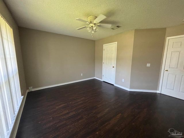 5199 Zachary Blvd, Pensacola, FL 32526