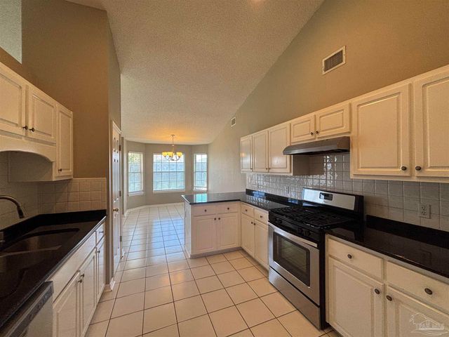 5199 Zachary Blvd, Pensacola, FL 32526