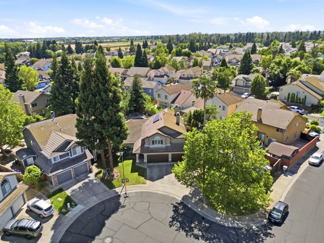 8950 Alps, Elk Grove, CA 95624