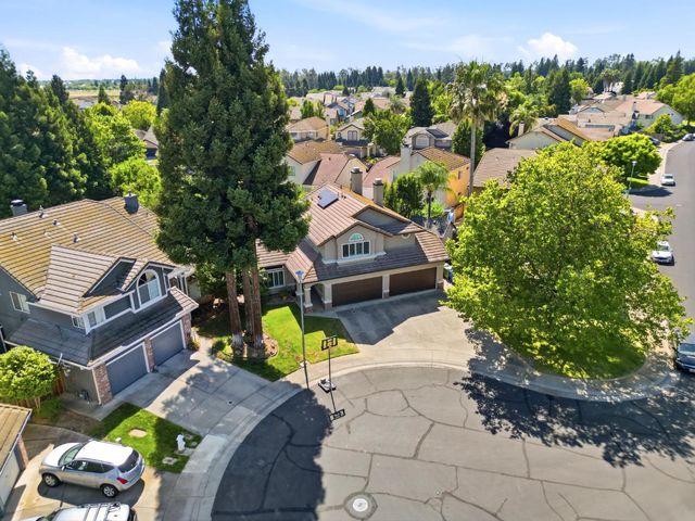 8950 Alps, Elk Grove, CA 95624