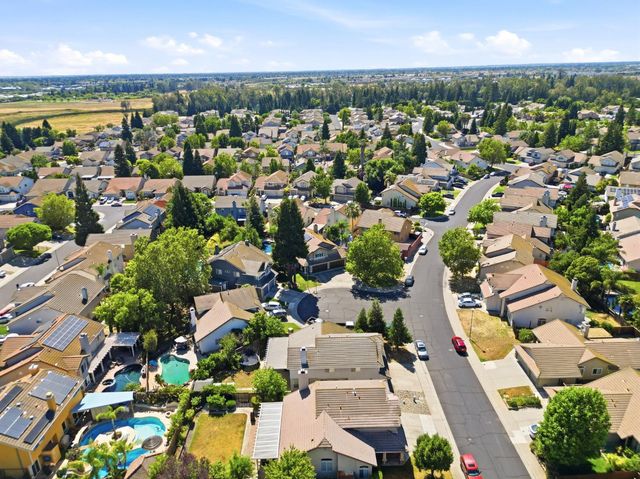 8950 Alps, Elk Grove, CA 95624
