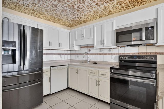 51 ISLAND WAY 1100, Clearwater, FL 33767