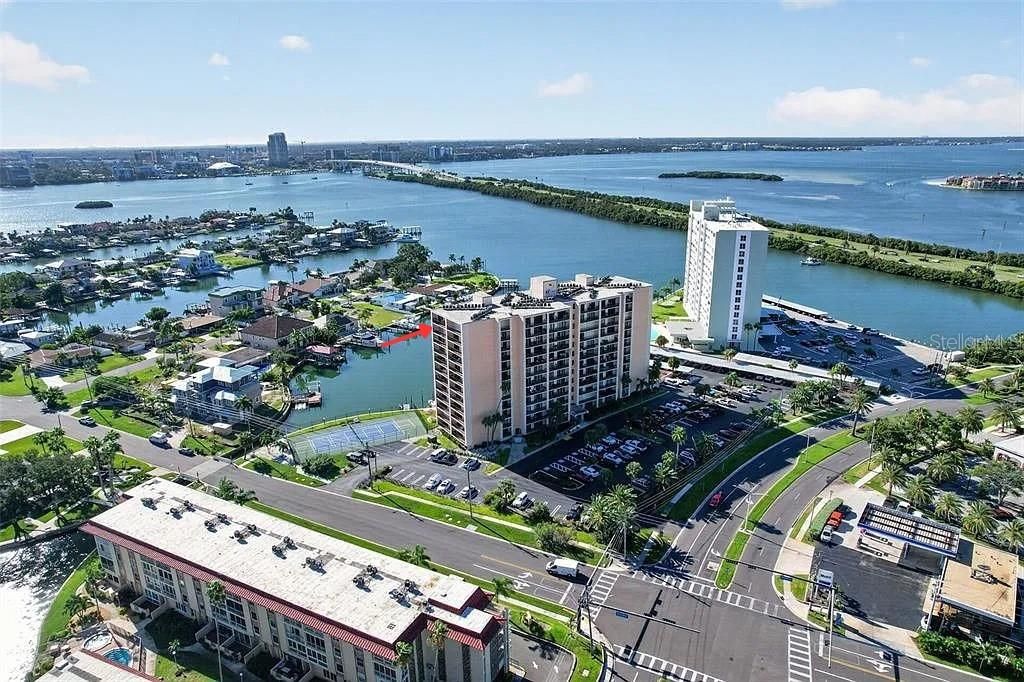 51 ISLAND WAY 1100, Clearwater, FL 33767
