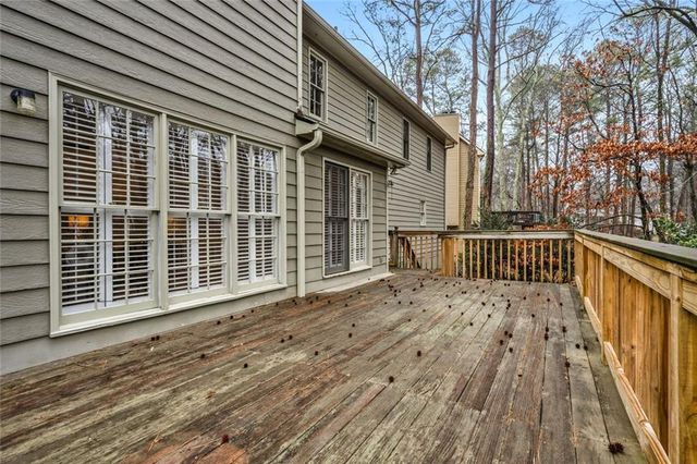 5827 Fairwood Walk, Acworth, GA 30101