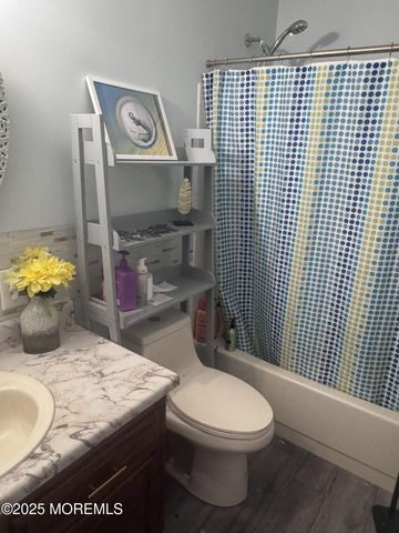 6A Winthrop Place, Whiting, NJ 08759