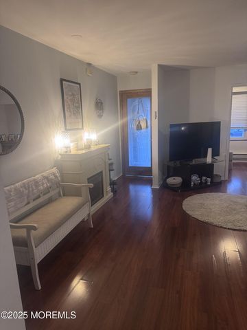 6A Winthrop Place, Whiting, NJ 08759