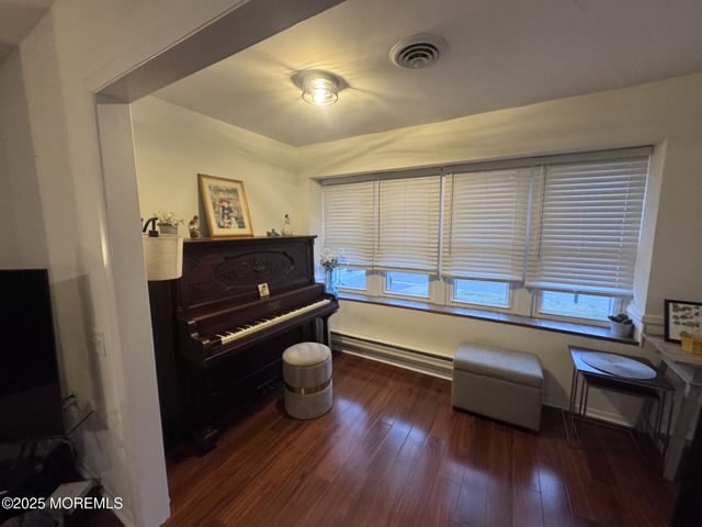 6A Winthrop Place, Whiting, NJ 08759