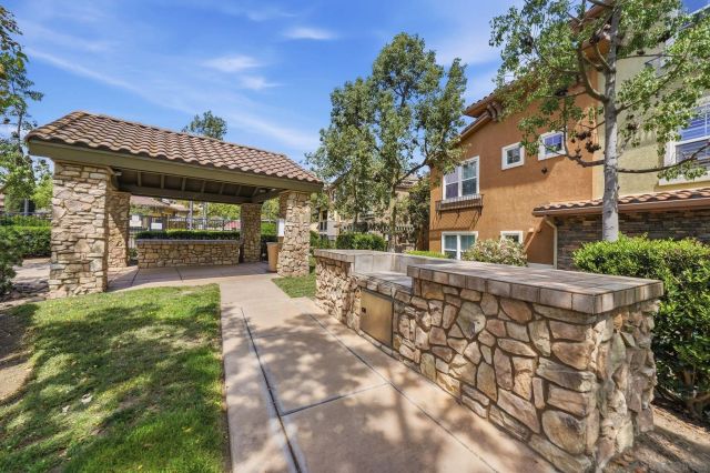 17 Via Montisi, Santee, CA 92071