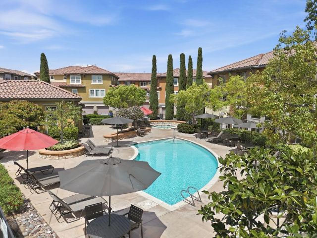 17 Via Montisi, Santee, CA 92071