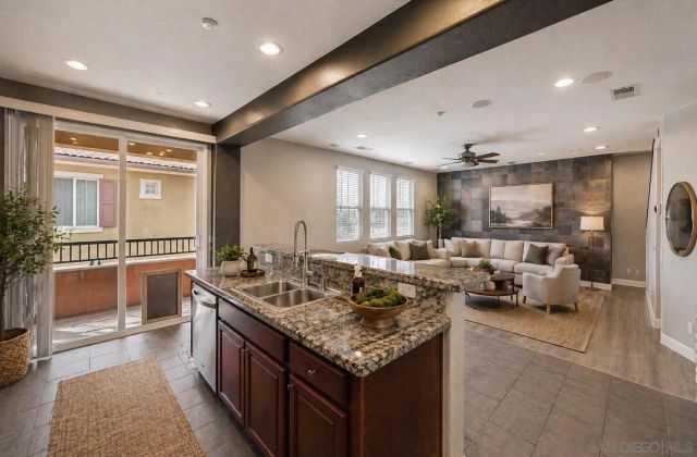 17 Via Montisi, Santee, CA 92071