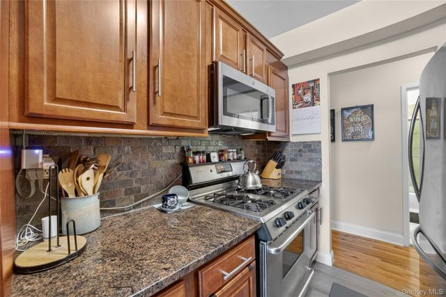 333 Bronx River Road 624, Yonkers, NY 10704