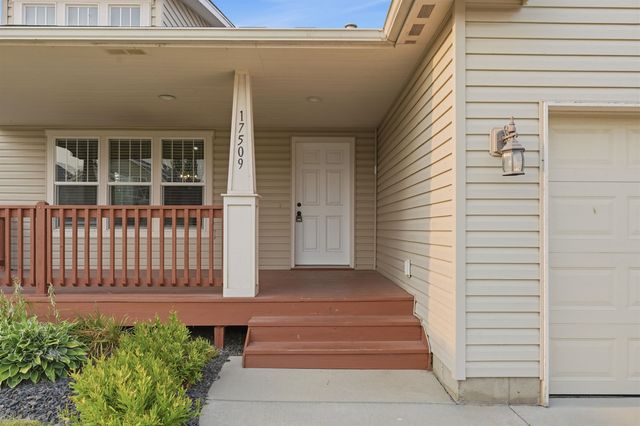 17509 E Nora Ln, Greenacres, WA 99016