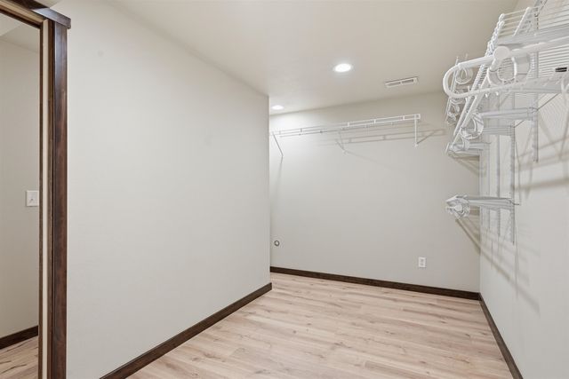 17509 E Nora Ln, Greenacres, WA 99016