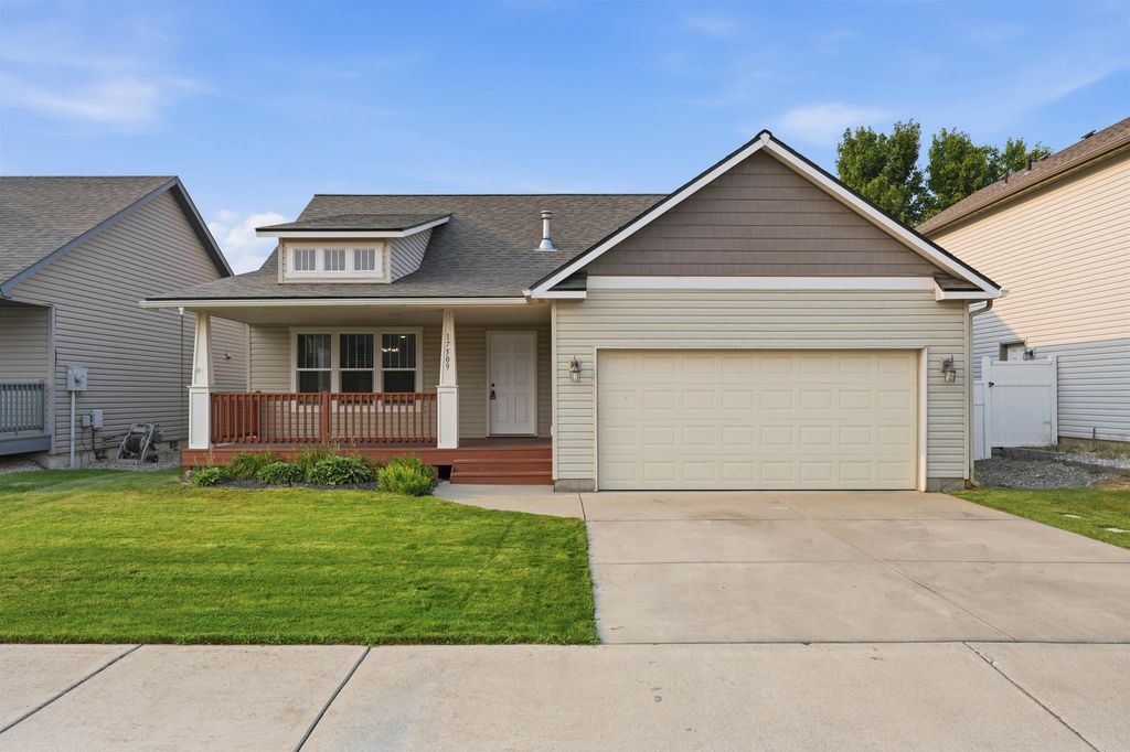 17509 E Nora Ln, Greenacres, WA 99016