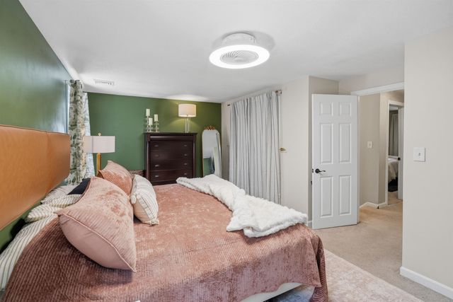 5 Imperial Drive, Londonderry, NH 03053