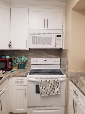 5861 NW 16th Place 201, Sunrise, FL 33313