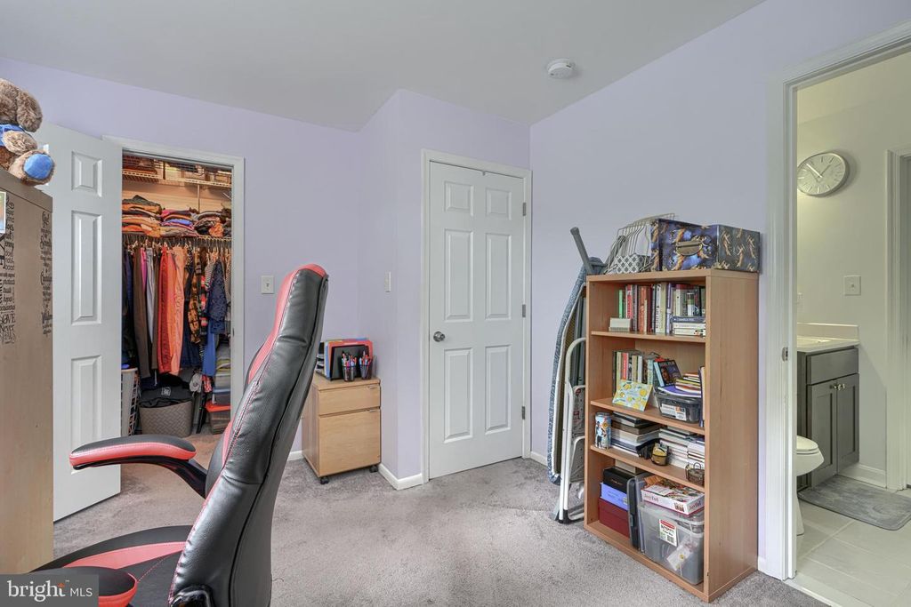 Image 26 of property listing at 13 UTE CT, Middle River, MD 21220