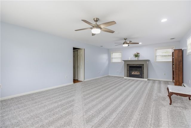 1823 Droz Ave, Economy, PA 15003