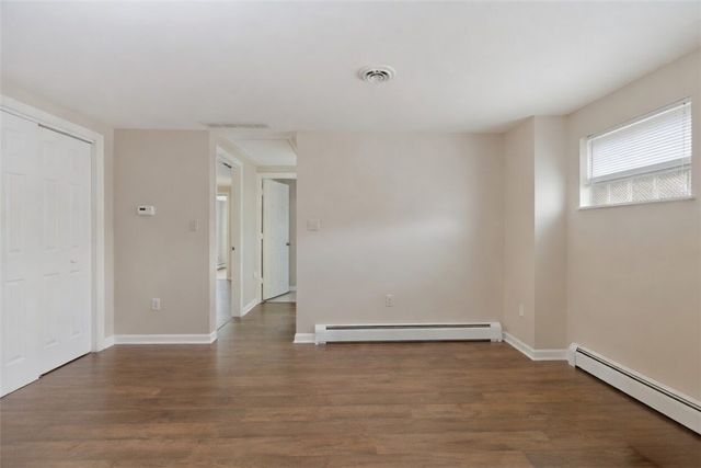 1823 Droz Ave, Economy, PA 15003