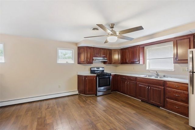 1823 Droz Ave, Economy, PA 15003