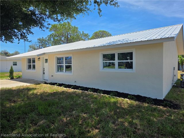 206 Quail Avenue, Sebring, FL 33870