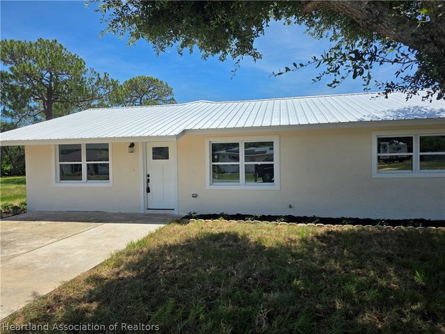 206 Quail Avenue, Sebring, FL 33870