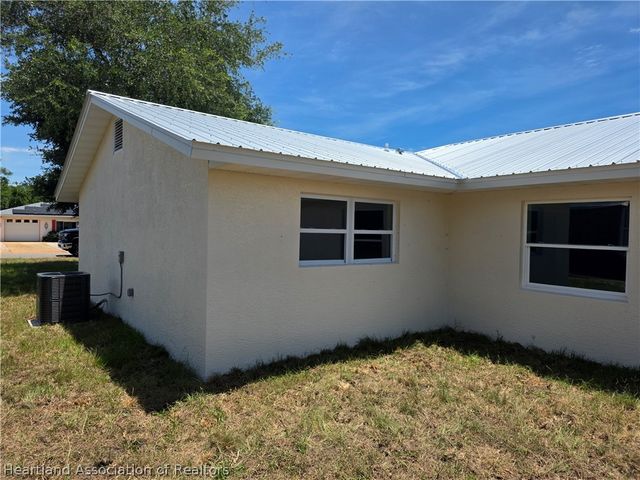 206 Quail Avenue, Sebring, FL 33870