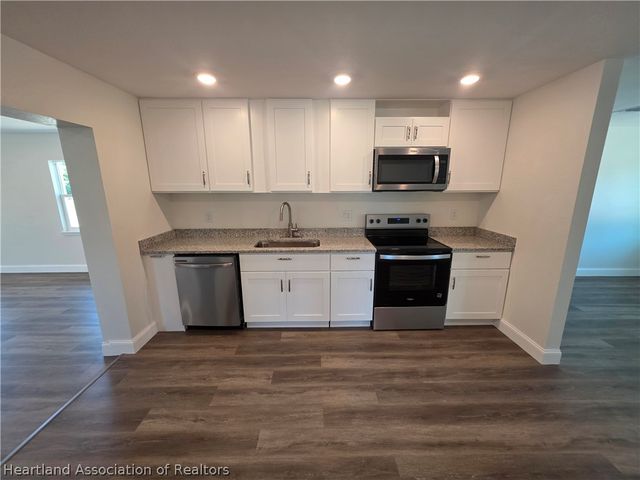 206 Quail Avenue, Sebring, FL 33870