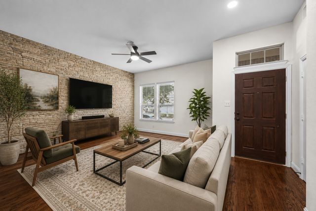743 Matthew Place, Richardson, TX 75081