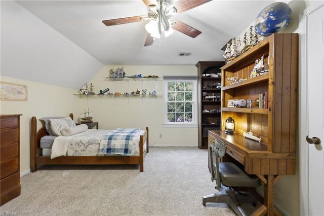 424 Pines Of Warrick DR, Chesapeake, VA 23322