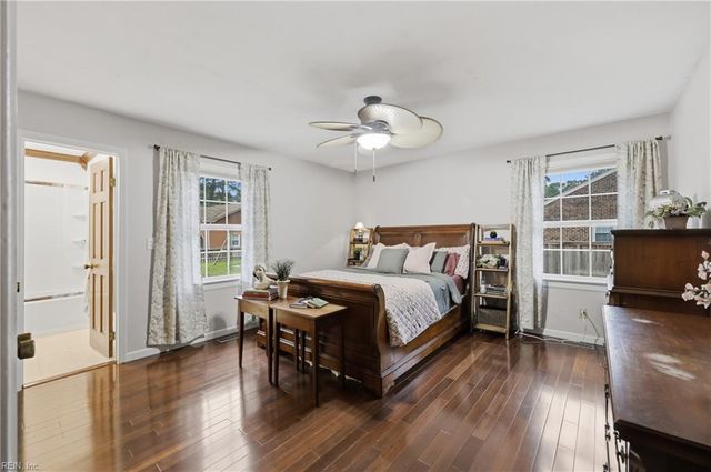 424 Pines Of Warrick DR, Chesapeake, VA 23322