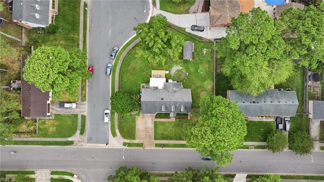 424 Pines Of Warrick DR, Chesapeake, VA 23322