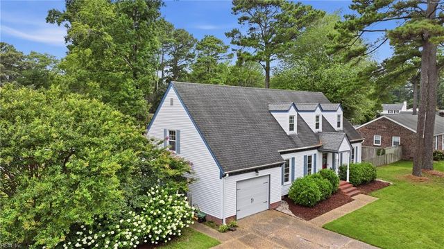 424 Pines Of Warrick DR, Chesapeake, VA 23322