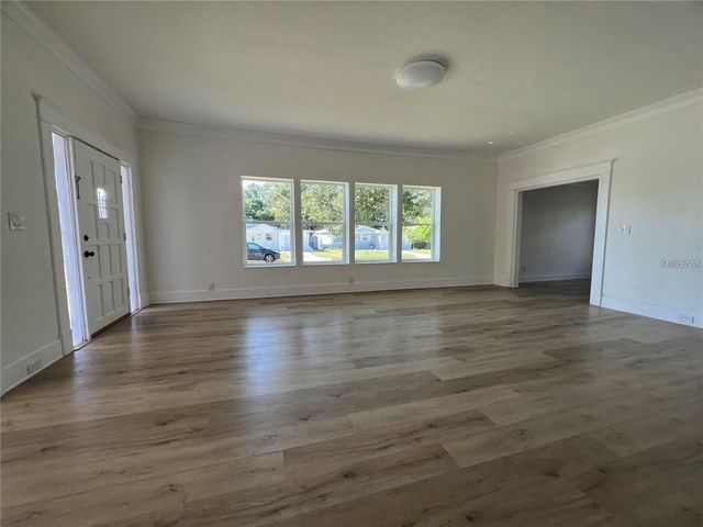 3429 37TH STREET N, St Petersburg, FL 33713