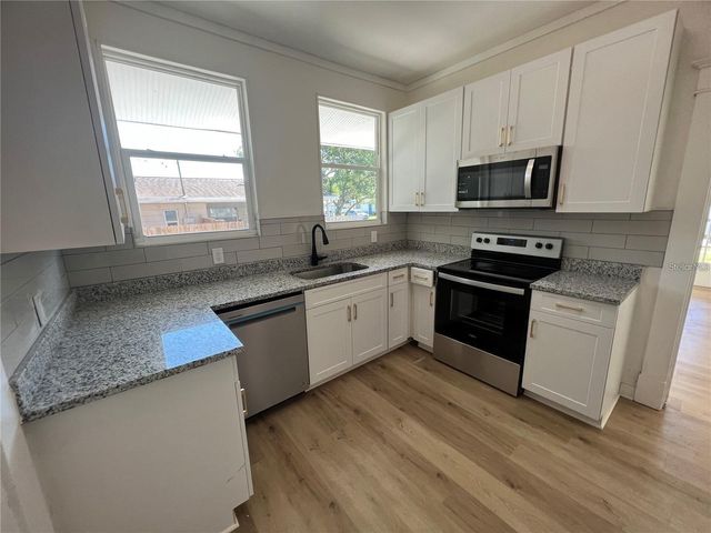 3429 37TH STREET N, St Petersburg, FL 33713