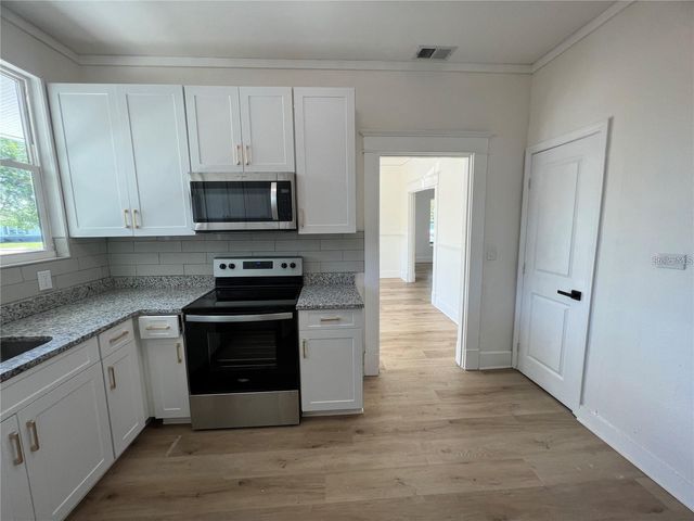 3429 37TH STREET N, St Petersburg, FL 33713