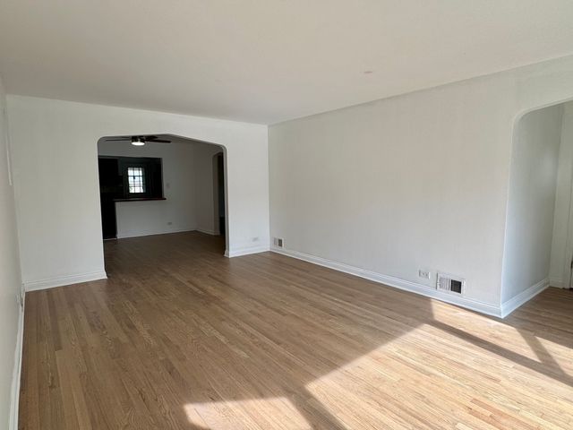6328 N Troy Street, Chicago, IL 60659