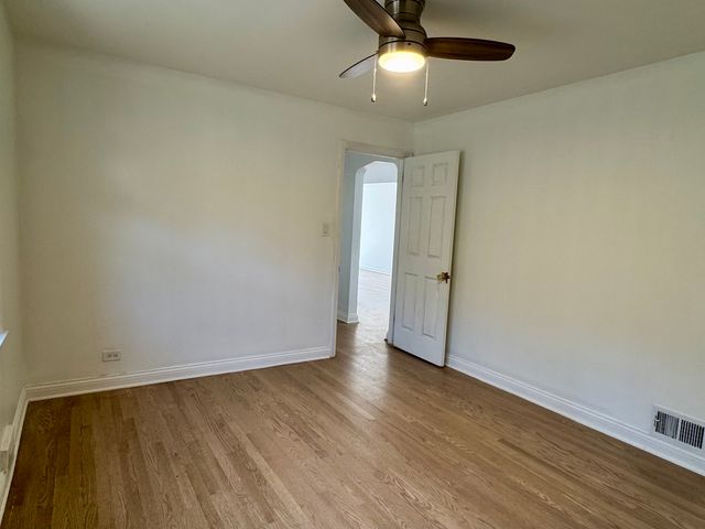 6328 N Troy Street, Chicago, IL 60659