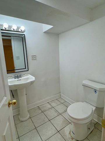 6328 N Troy Street, Chicago, IL 60659