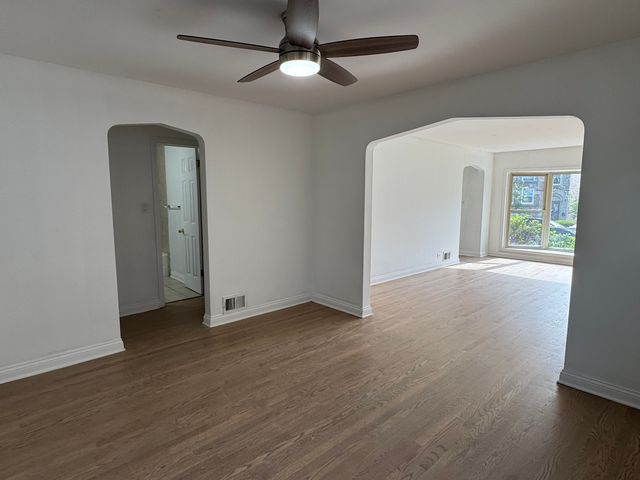 6328 N Troy Street, Chicago, IL 60659