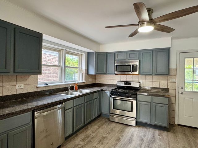 6328 N Troy Street, Chicago, IL 60659