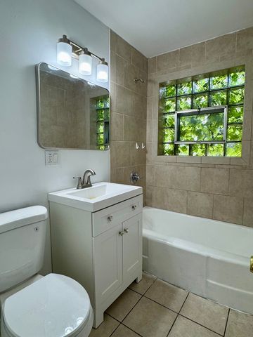 6328 N Troy Street, Chicago, IL 60659